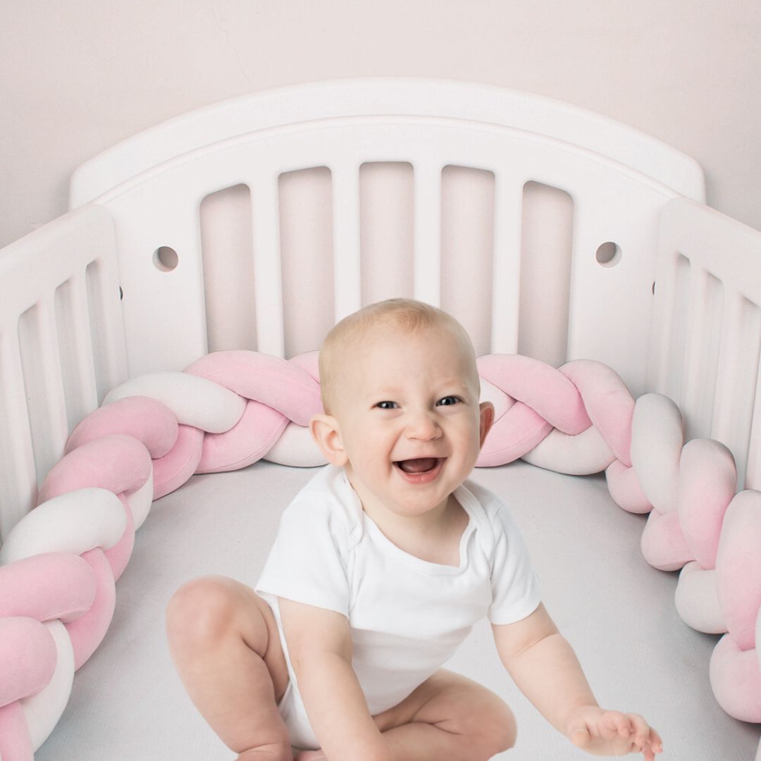 Tour de lit bébé blanc rose